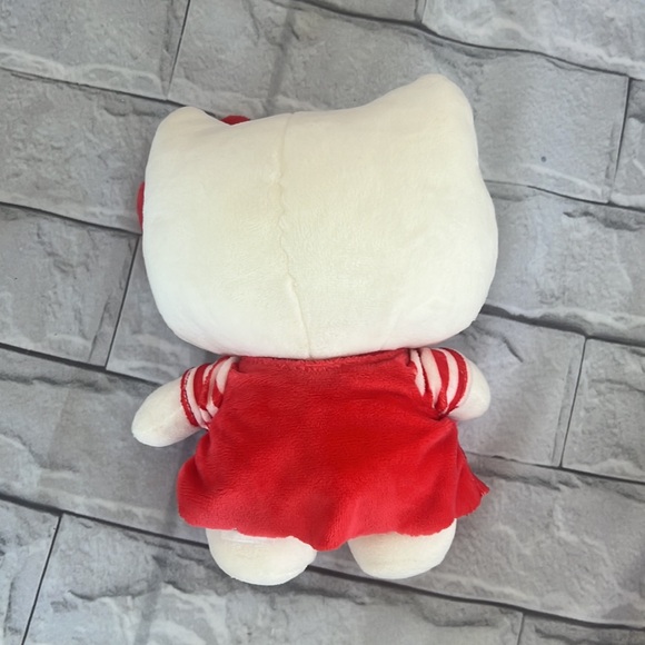 Hello Kitty Valentine’s Day, 2024 plush Sanrio pink heart - Picture 3 of 5